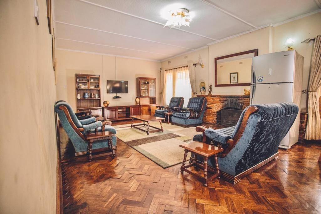 Palm Villa Χαράρε Εξωτερικό φωτογραφία
